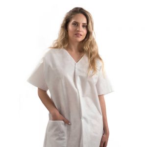 חולצה עם לחצנים